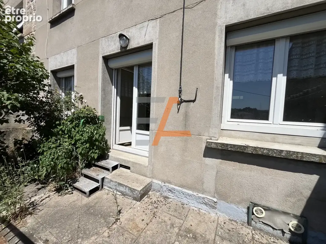 Maison avec extérieur à rénover entièrement - photo 2