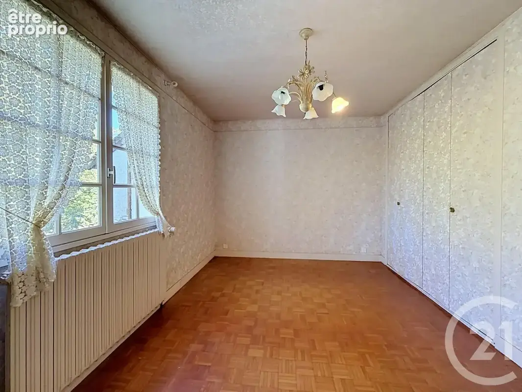 Maison 6 pièces 185 m² à vendre à Menestreau-En-Villette (45240) - photo 8