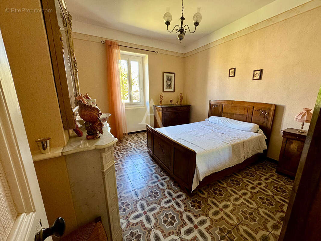 Belle propriété en Pierres -  250 m2 + dépendances - photo 8