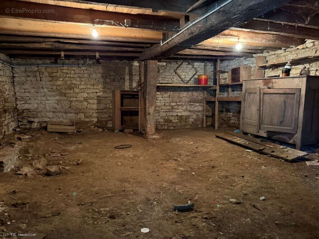 Petite Maison de Ville à Champagne Mouton - photo 18