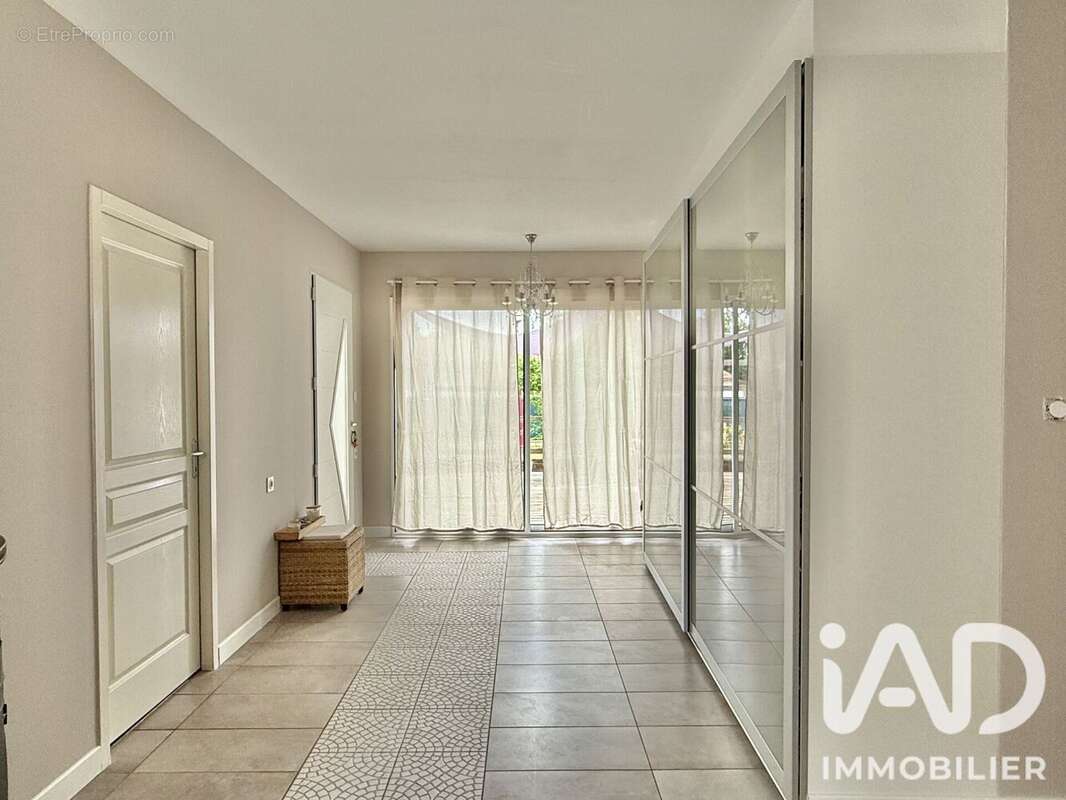 Maison 83 m² à Parentis-En-Born  - photo 2