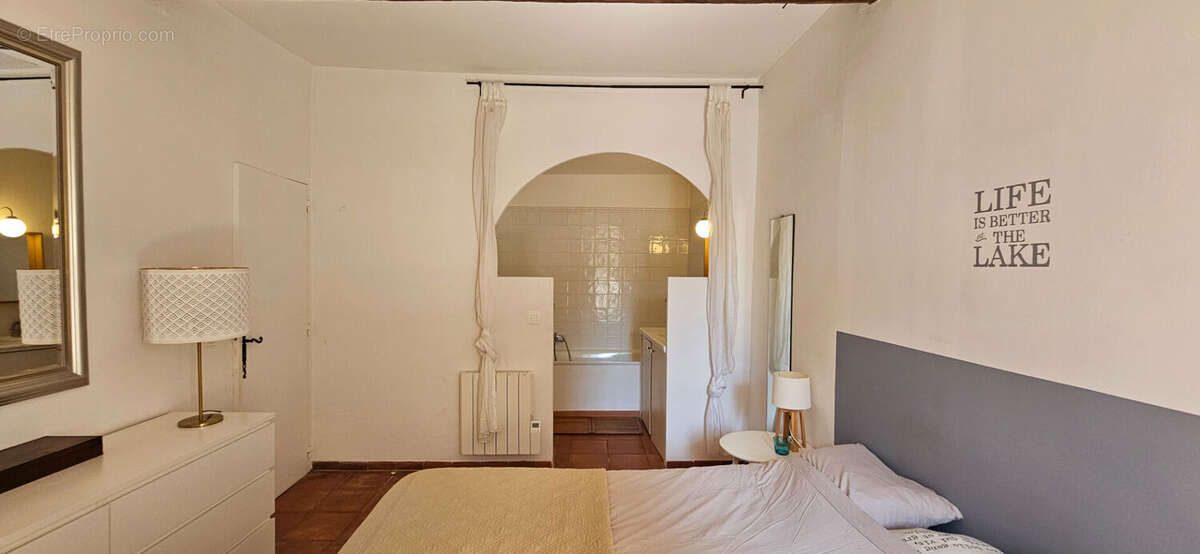 Maison à EGUILLES
