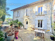 Maison à SAINT-HILAIRE-DE-BRETHMAS