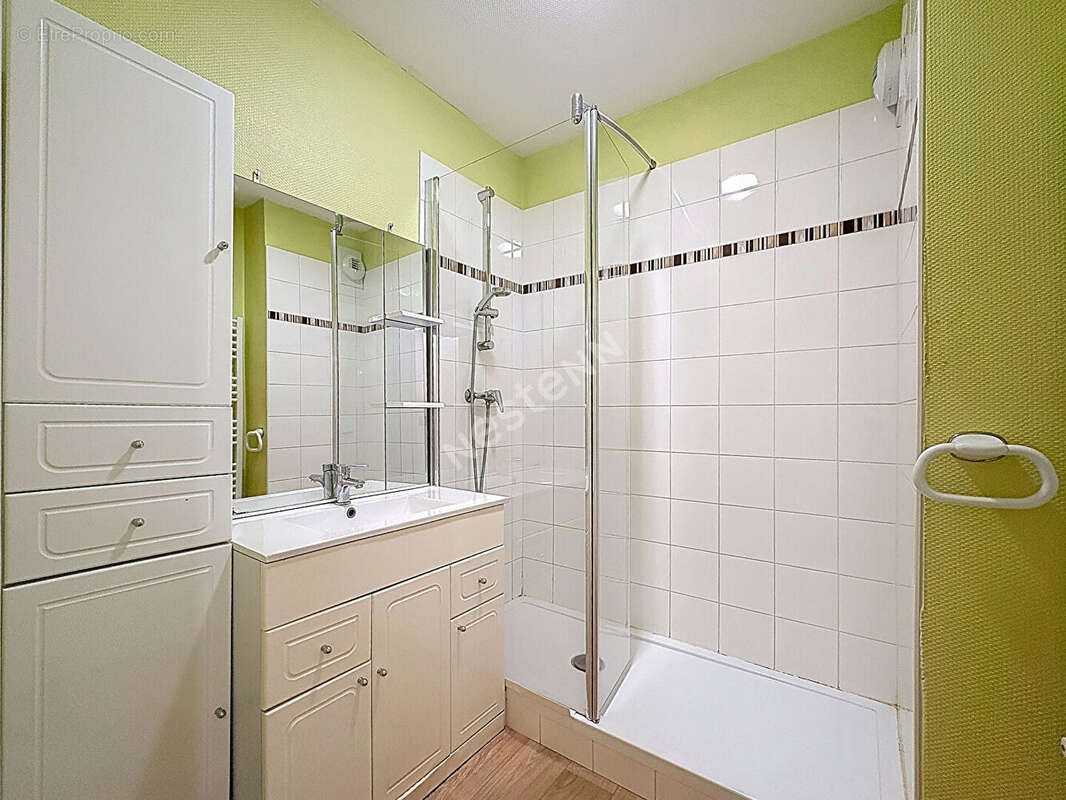 Appartement 2 chambres avec cave et place de parking - photo 6