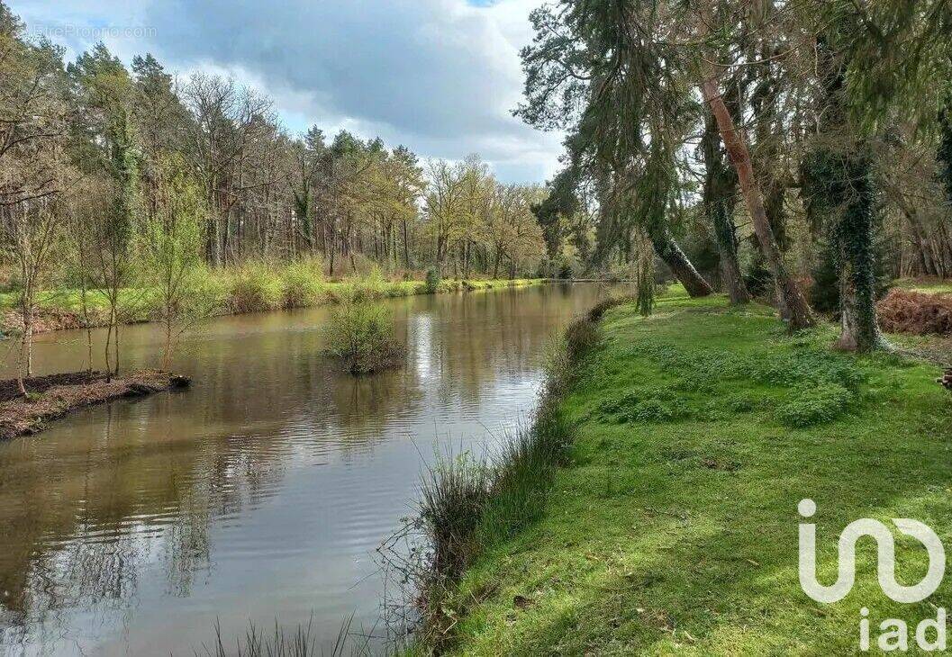 Photo 1 - Terrain à LEGUEVIN