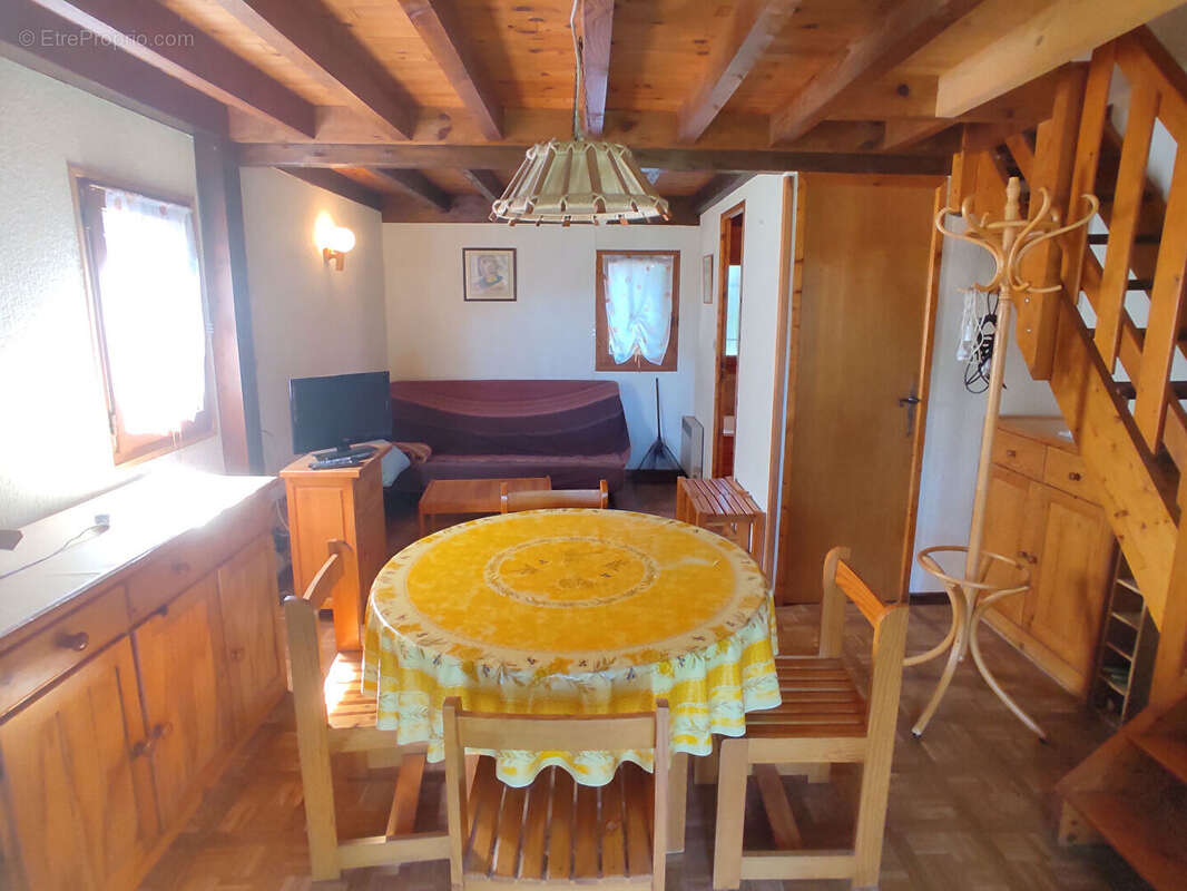 Maison à LES ANGLES