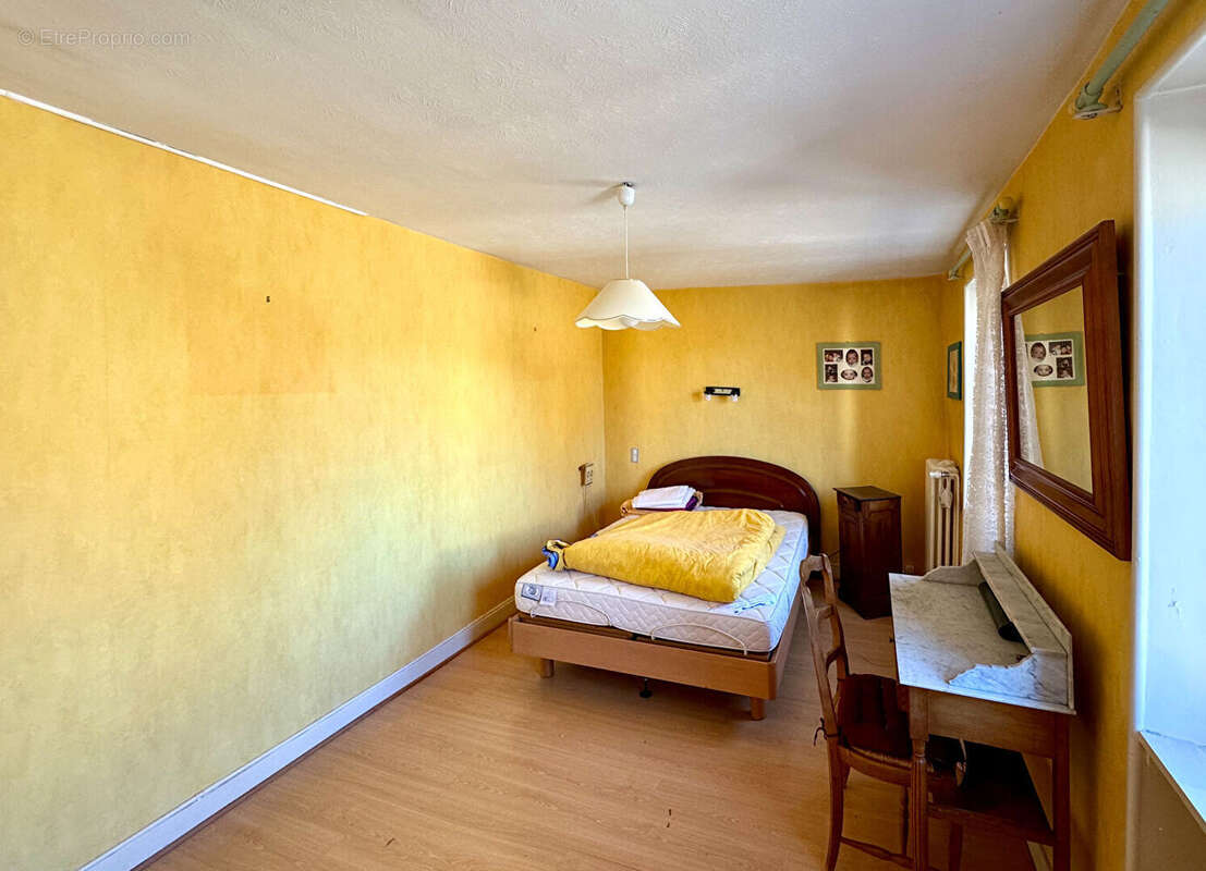 Maison à CEYRAT