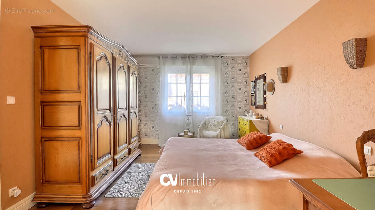 Maison à SAINT-PIERRE-DU-VAUVRAY