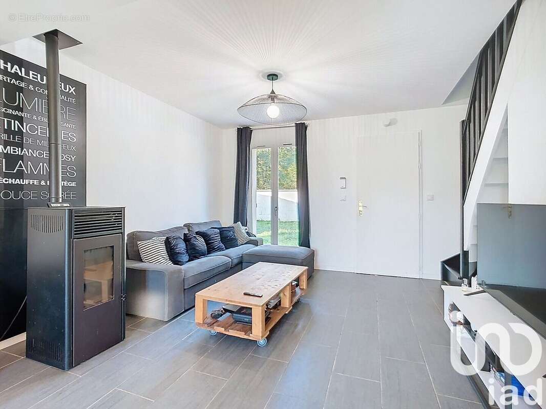 Photo 2 - Maison à THOURY-FEROTTES