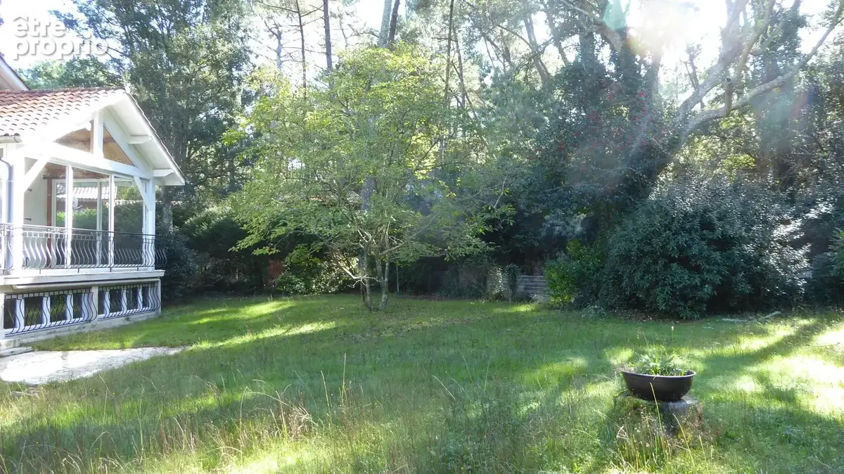 Maison contemporaine 200 m² avec T3 indépendant, piscine, terrain 1300 m²  proche lac  sans vis-à-vis  fort potentiel - photo 17