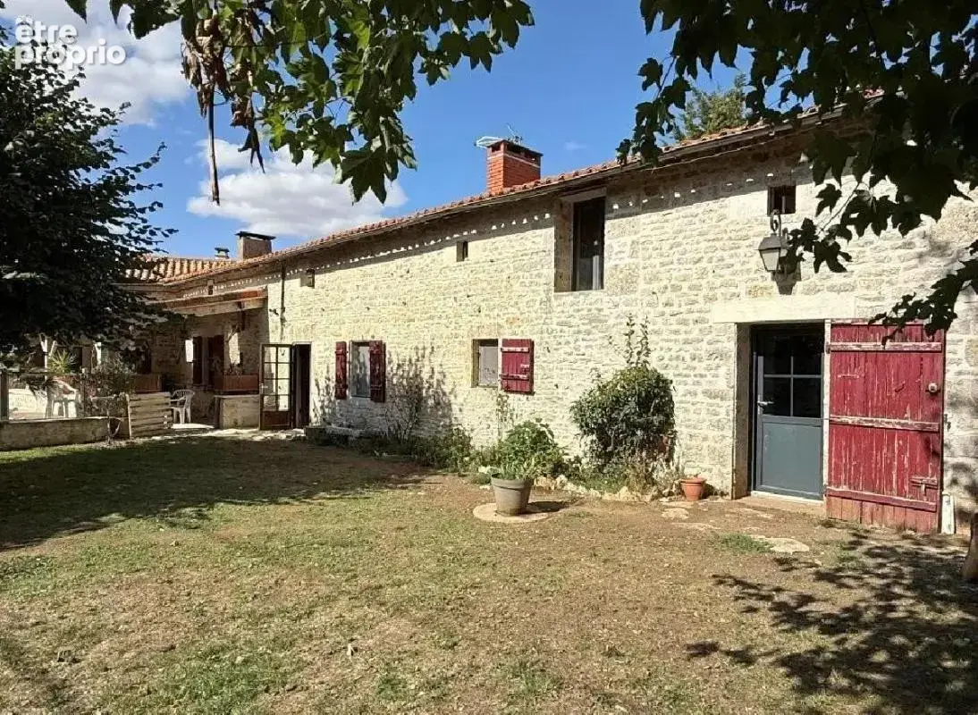 Maison 6 pièces 149 m² à vendre à Sauze-Vaussais (79190) - photo 3