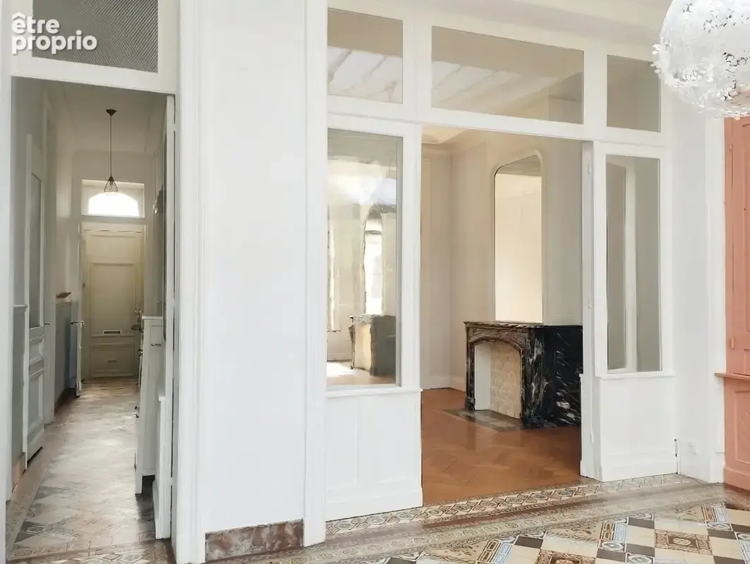 Maison 260 m² à Roubaix  - photo 4