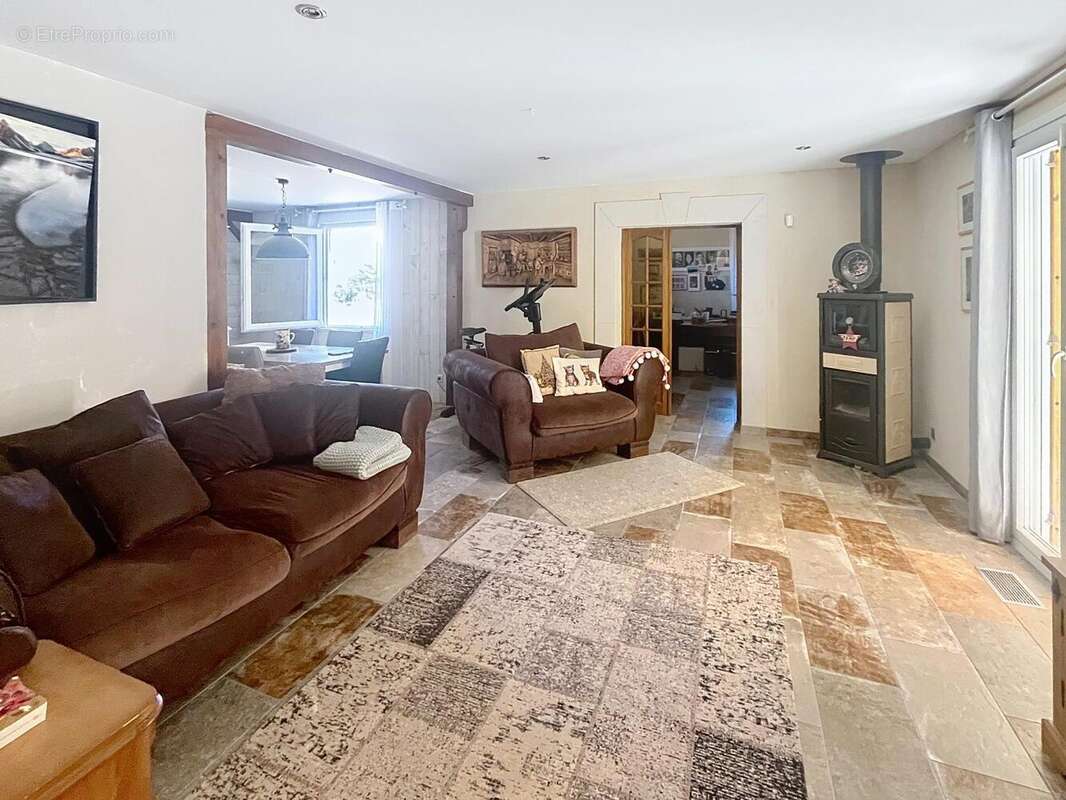 Photo 5 - Maison à SIMIANE-COLLONGUE