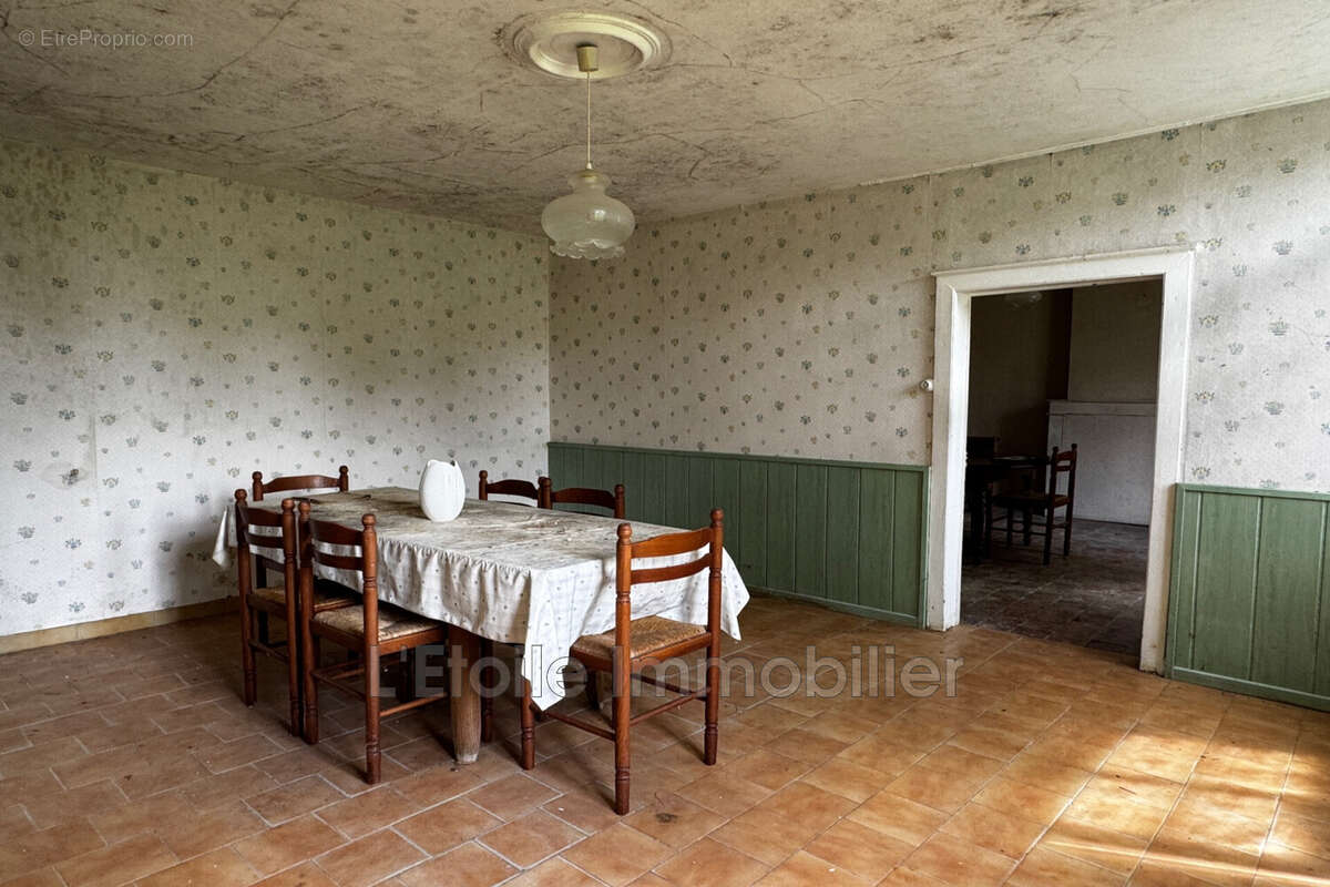Maison 74 m² à Maheru  - photo 2
