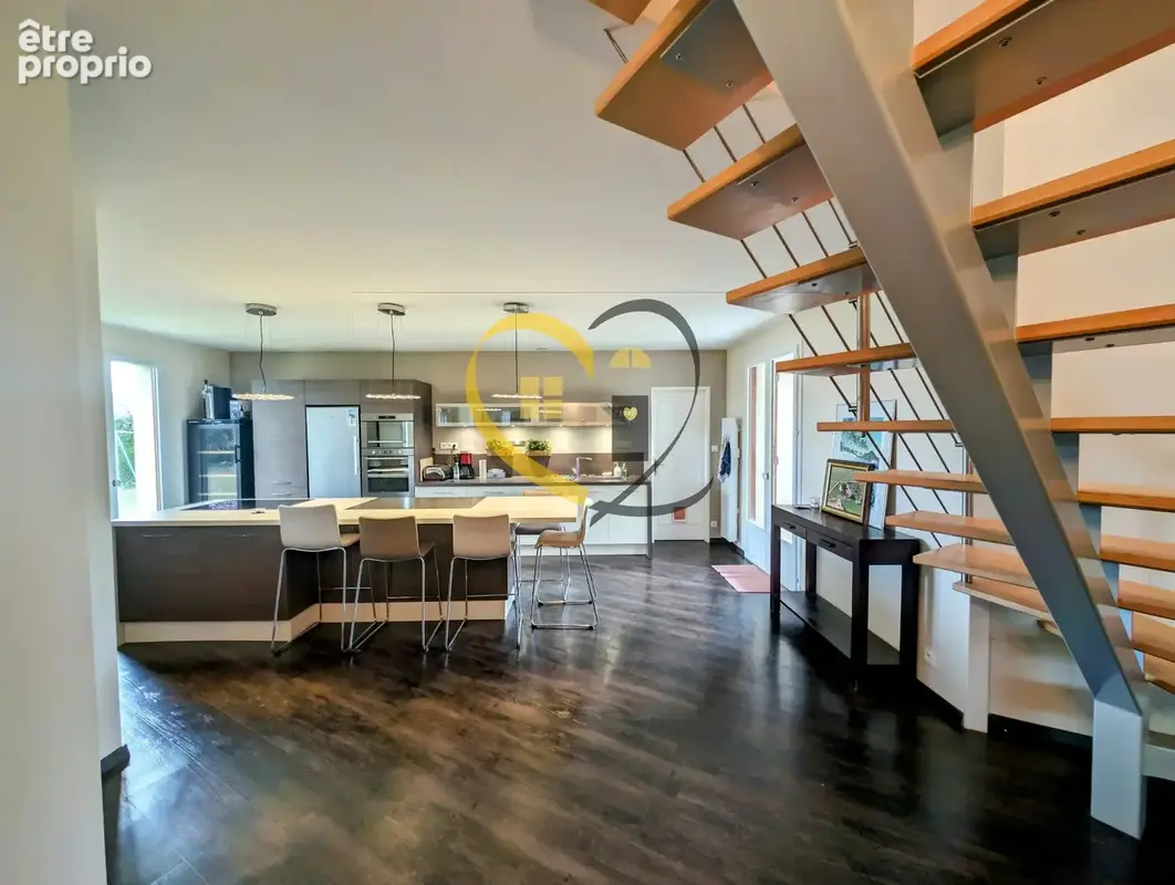 Maison d’architecte rénovée – Avermes, quartier calme. - photo 7