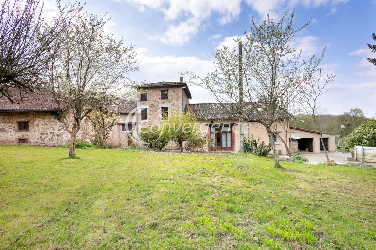 Maison à AIXE-SUR-VIENNE