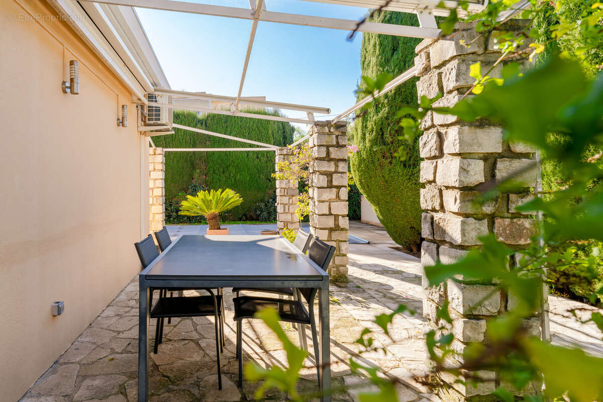 Maison à SIX-FOURS-LES-PLAGES