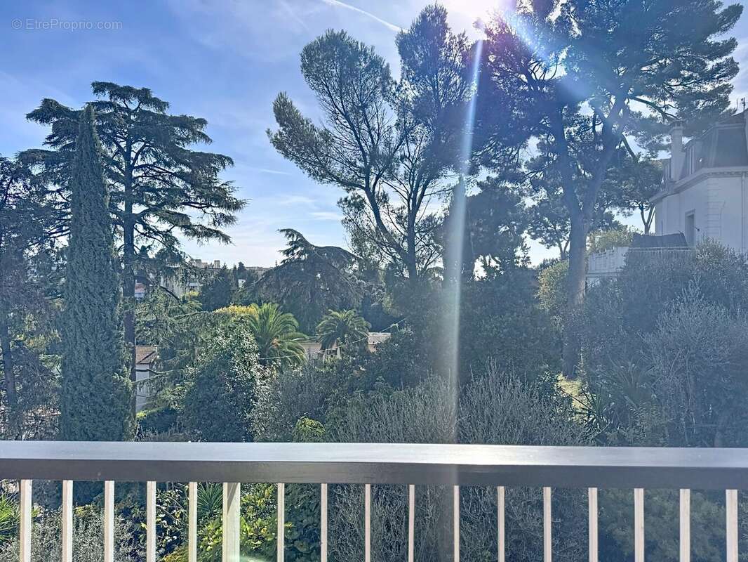 Appartement à LE CANNET