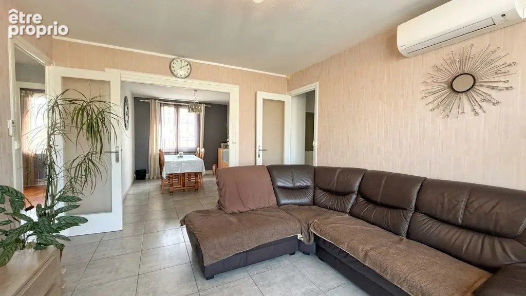 Appartement à LYON-8E