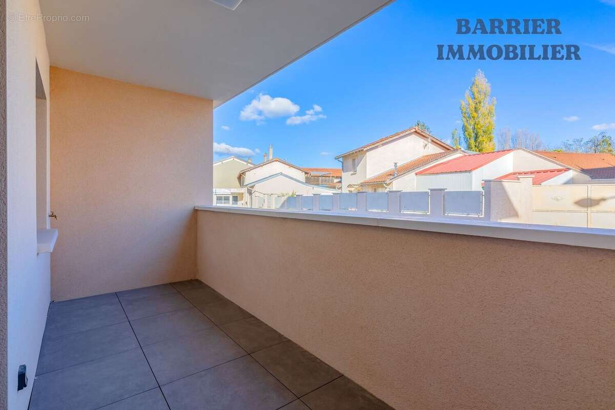 Appartement à CHAVANOZ