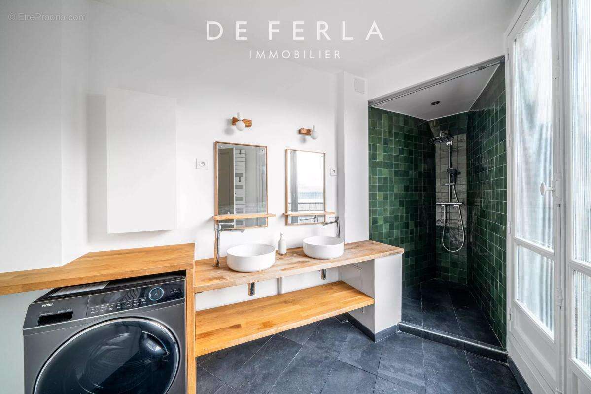 Appartement à PARIS-14E