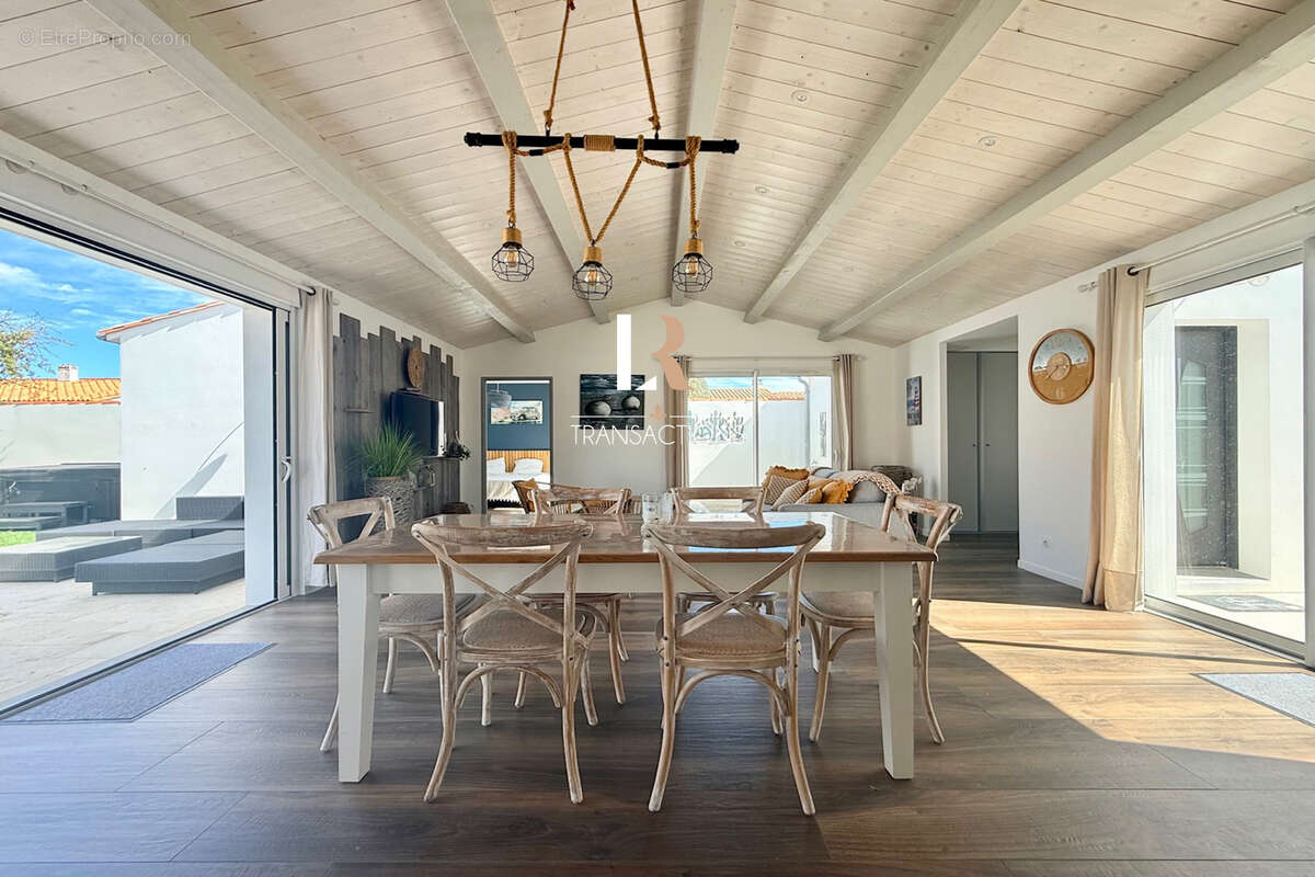 Maison à SAINT-MARTIN-DE-RE