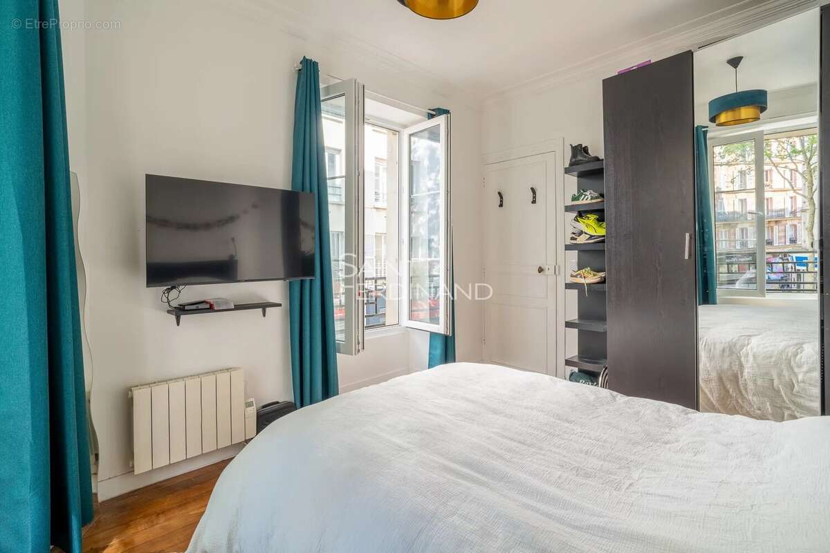 Appartement à PARIS-17E