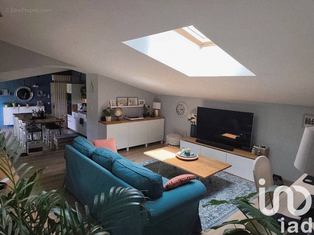 Photo 1 - Appartement à FORCALQUEIRET