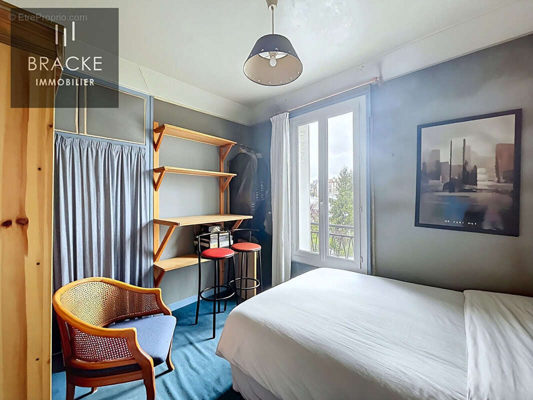 Appartement à COURBEVOIE