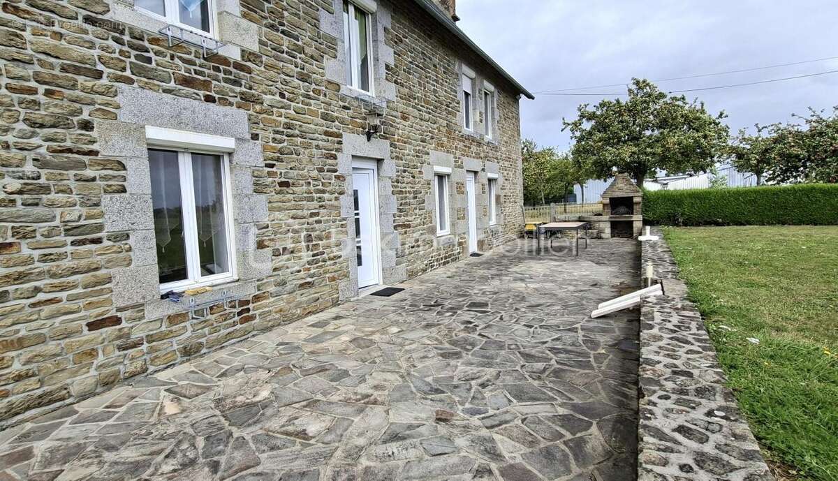 Maison à LANDELLES-ET-COUPIGNY