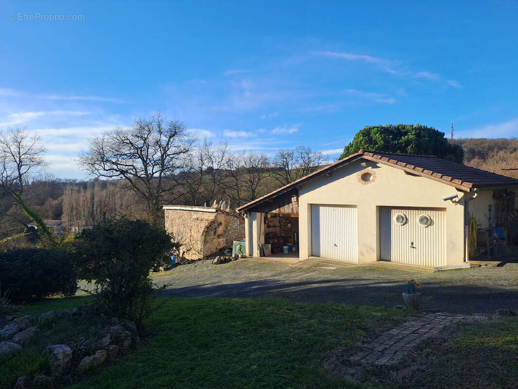 Maison à PORT-SAINTE-MARIE