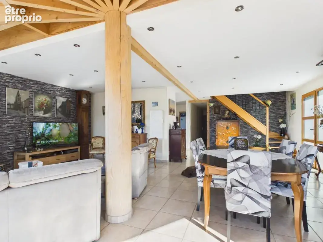 Maison 7 pièces 163 m² à vendre à Dreuil-Les-Amiens (80470) - photo 5