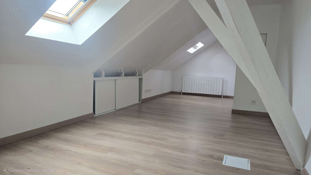 Appartement à LARDY