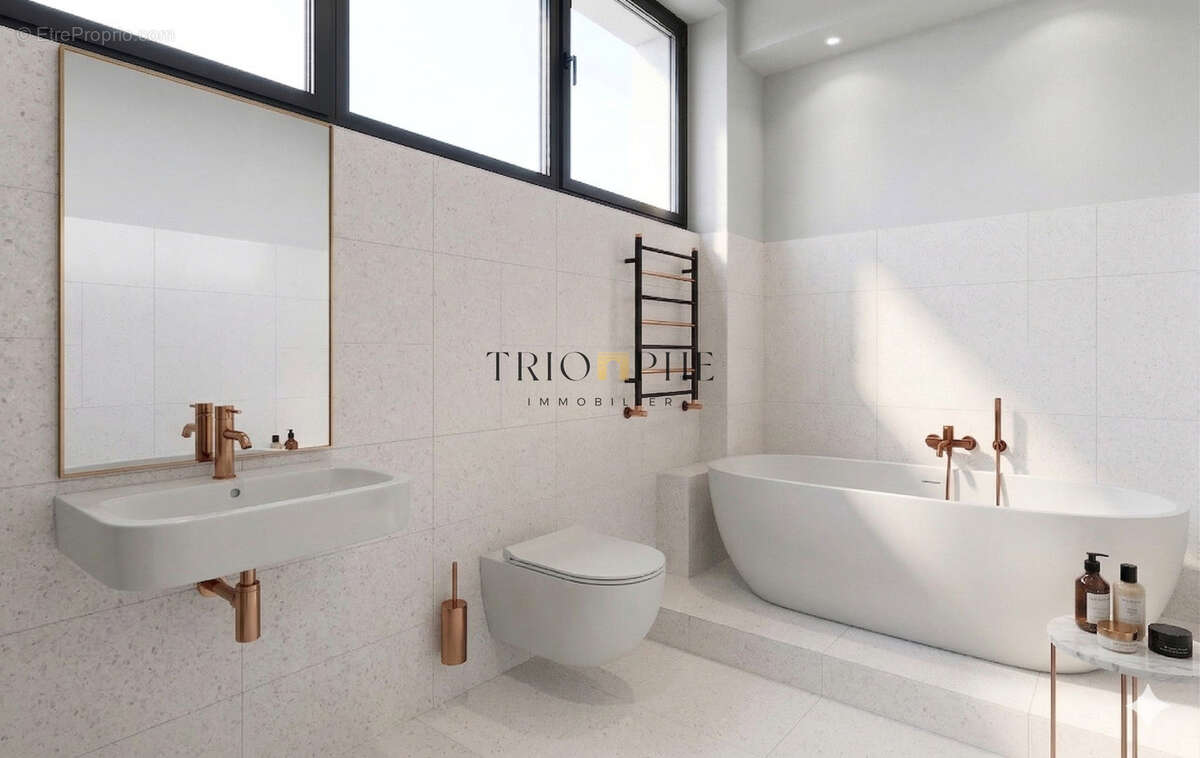Appartement à PARIS-17E