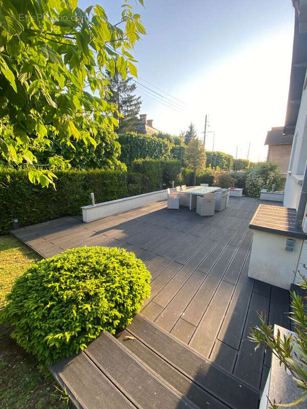 Maison à CHAMPS-SUR-MARNE