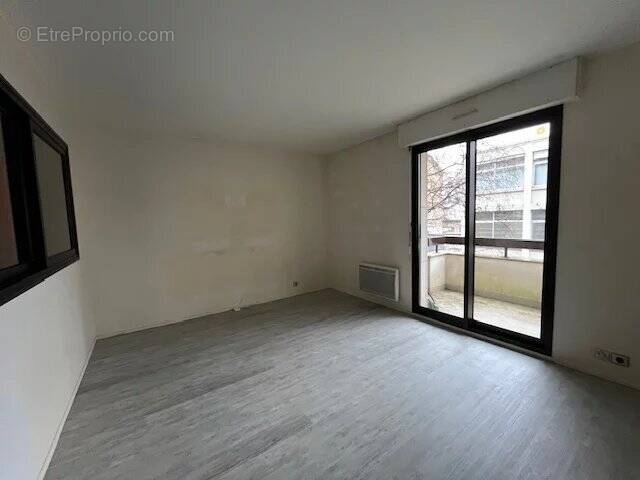 Appartement à MONTROUGE