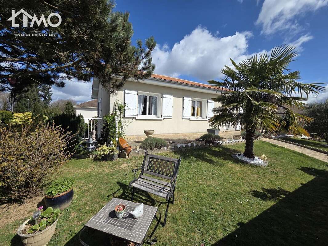 n°2 - Maison à SAINT-JUST-LE-MARTEL