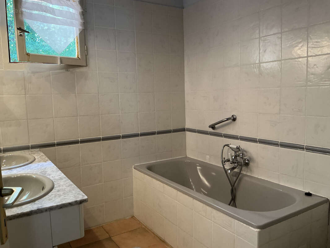 Maison de plain pied avec piscine - photo 18