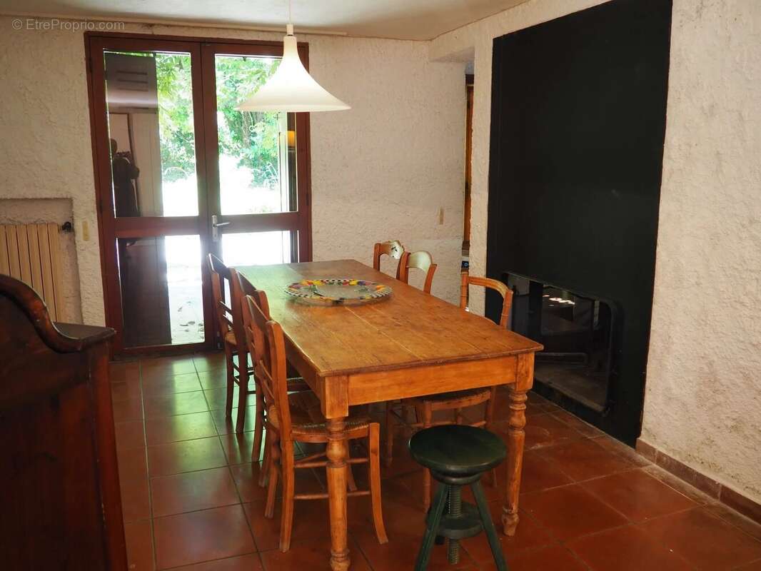 Maison à LA GARDE-FREINET