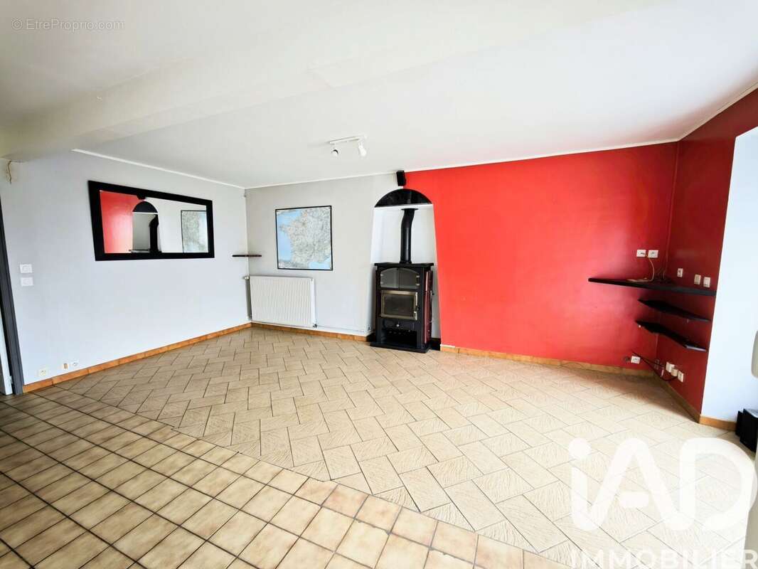 Photo 2 - Maison à CARENTOIR