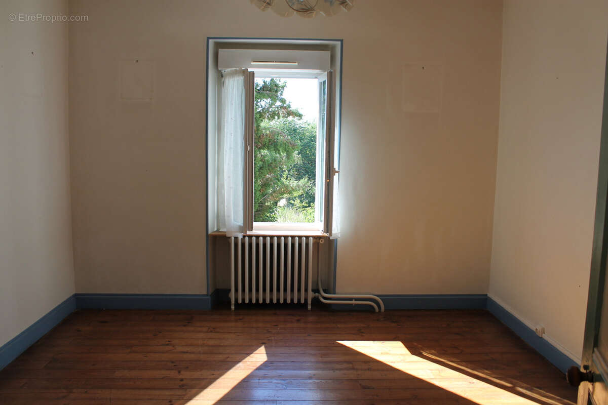 Maison à LA COQUILLE