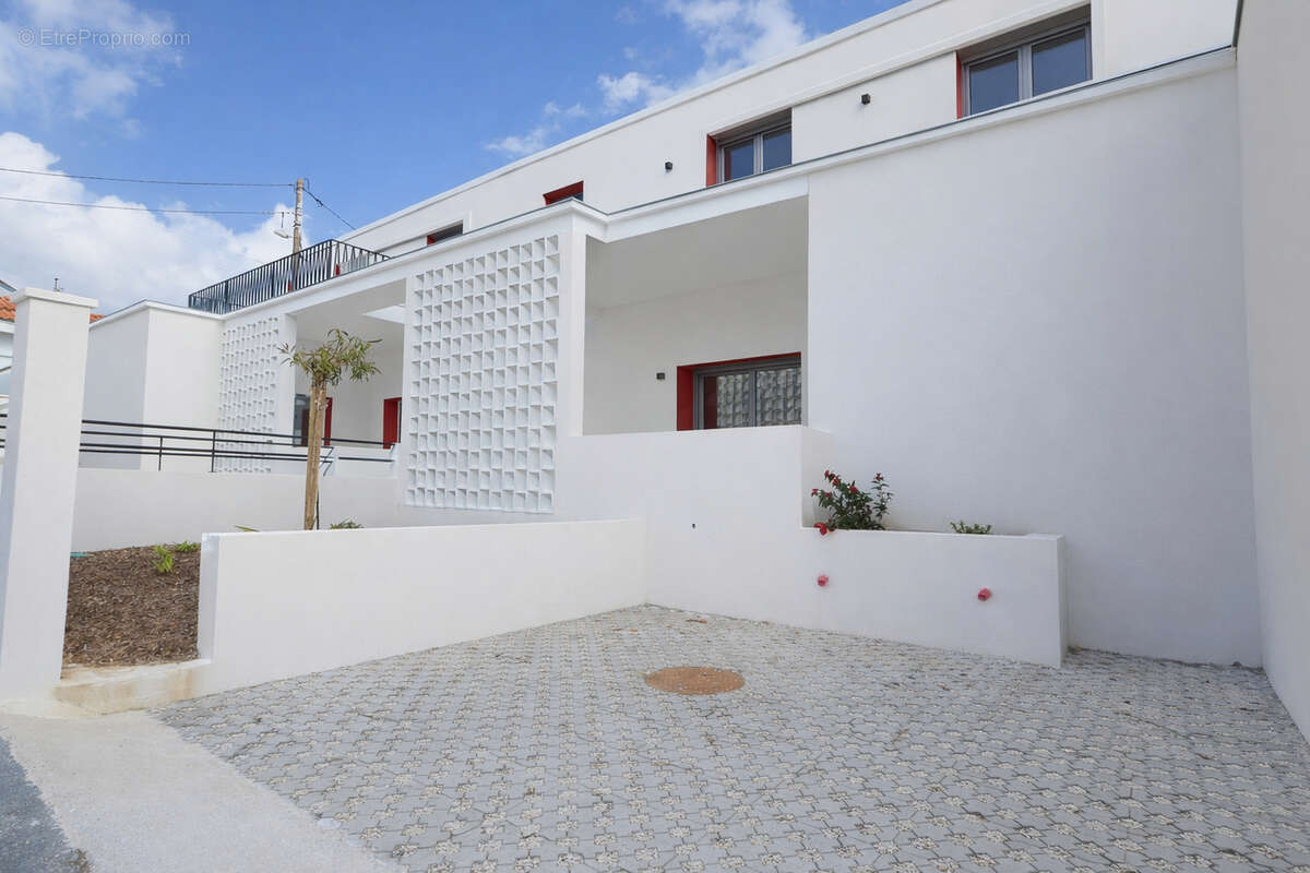 COEUR DE VILLE - Appartement de standing avec terrasse & parking - photo 5