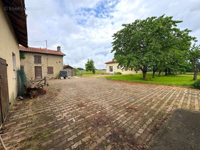 Maison à AIRE-SUR-L'ADOUR