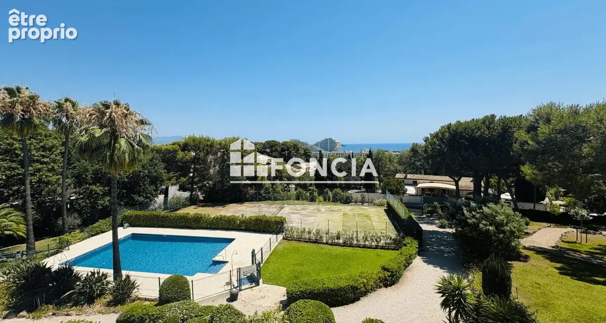 Appartement à VILLENEUVE-LOUBET