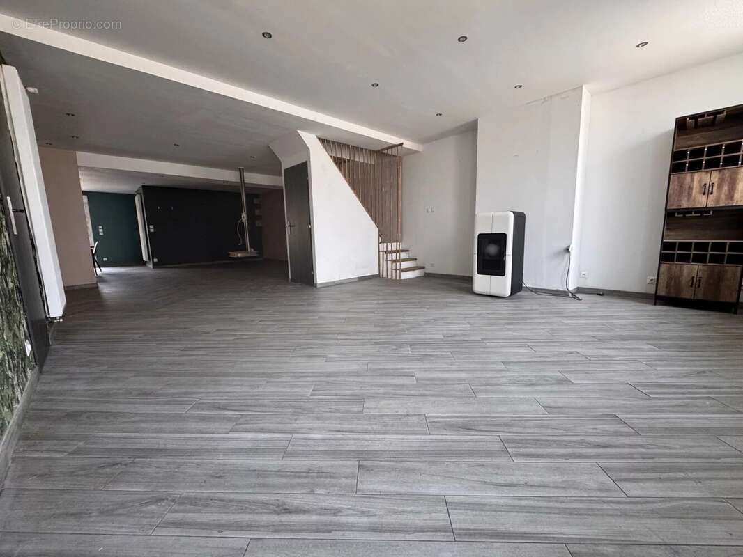 Maison 182 m² à Abscon  - photo 2