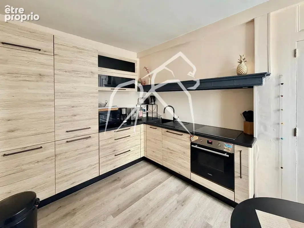 Maison familiale 6 pièces, 120 m² avec jardin et parking à Malaunay - photo 4