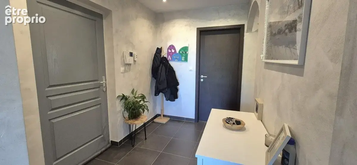 Appartement t3 - 82 m² loué - balcon - garage - clim - photo 8