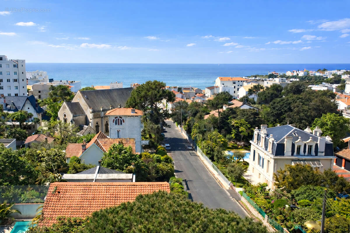 Villa d'exception avec 5 chambres à deux pas de la plage - photo 10