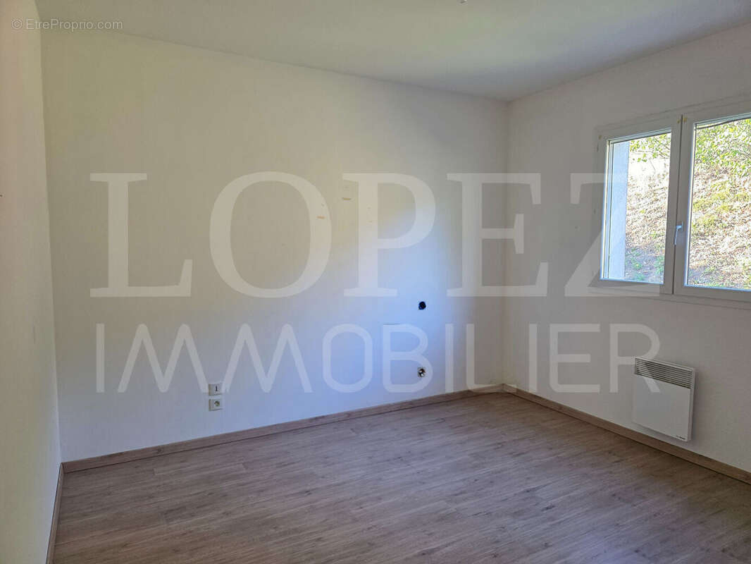 Maison à PAYRIN-AUGMONTEL