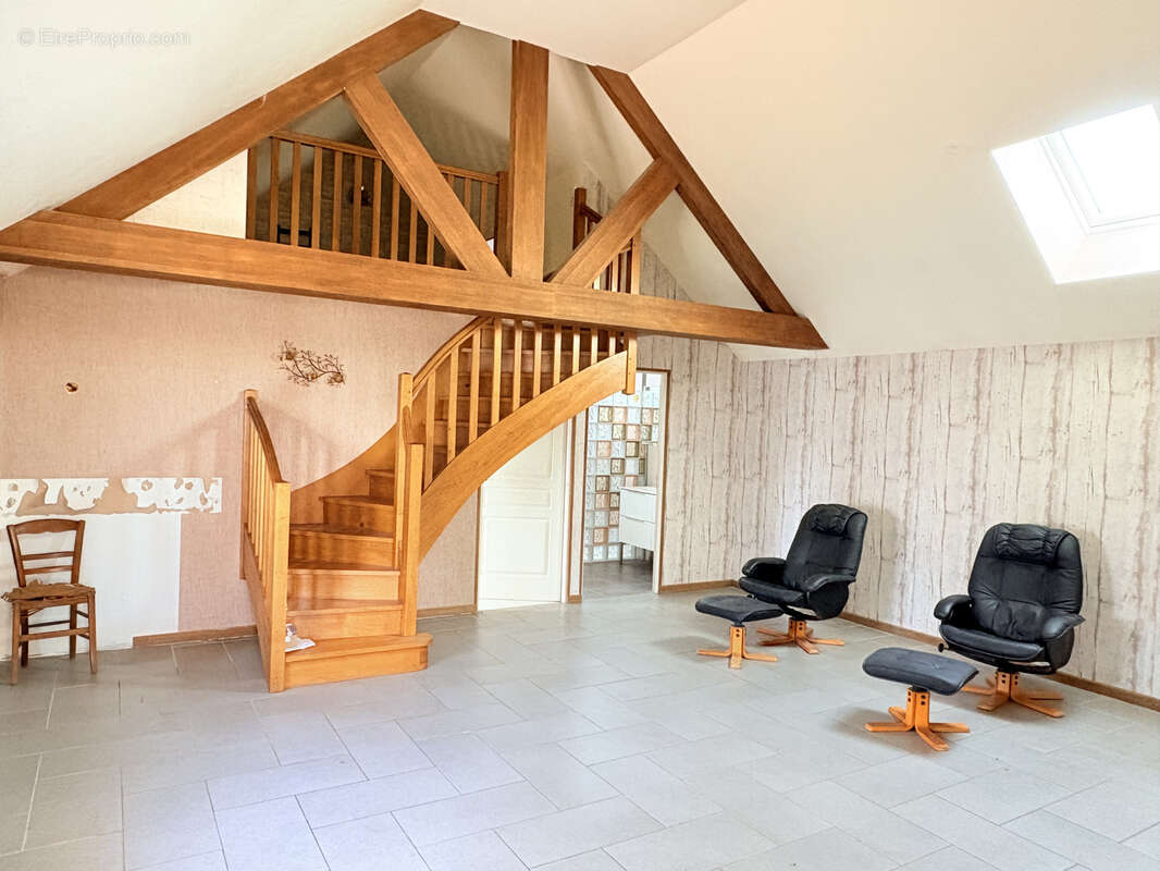 Maison à SAINT-ELIPH